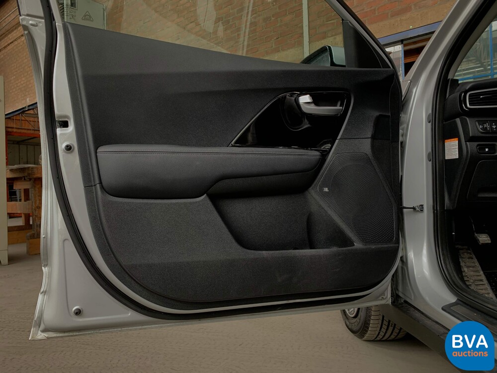 Kia Niro 1.6 GDi Hybrid First Edition 105hp 2016, K-111-SJ.