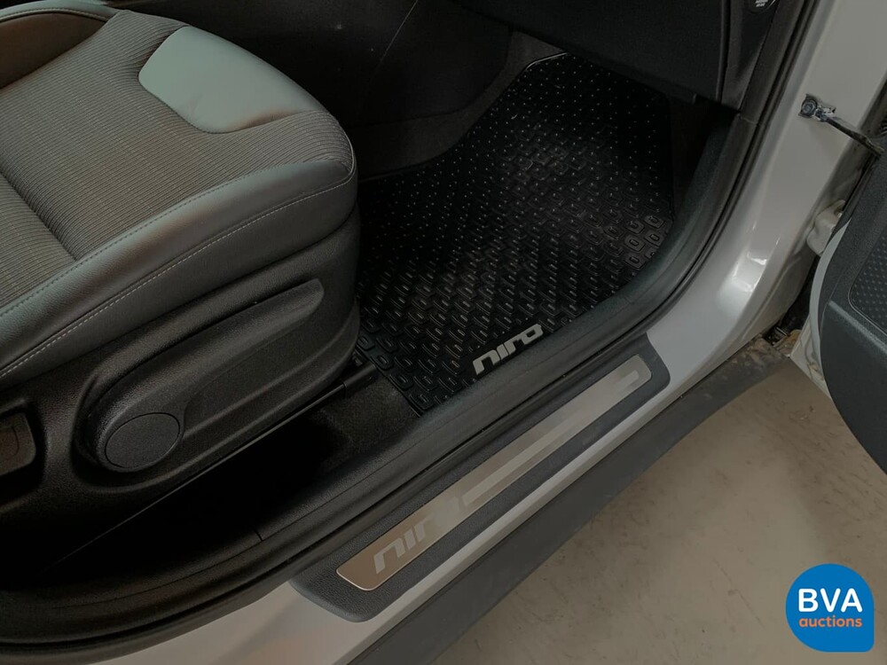 Kia Niro 1.6 GDi Hybrid First Edition 105hp 2016, K-111-SJ.