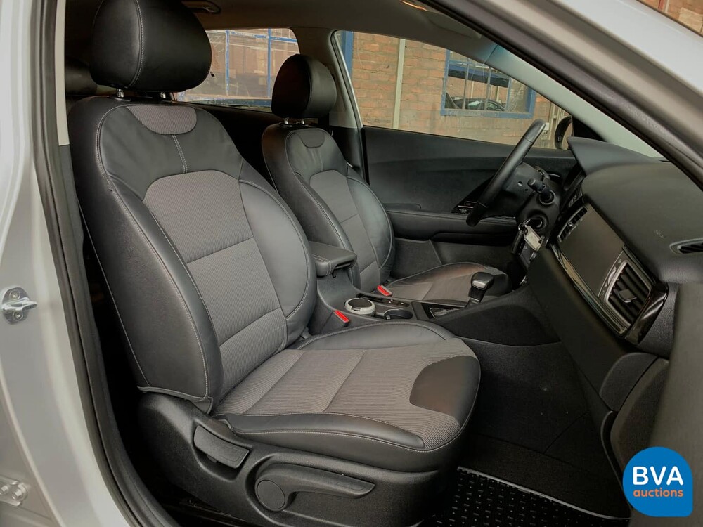 Kia Niro 1.6 GDi Hybrid First Edition 105hp 2016, K-111-SJ.