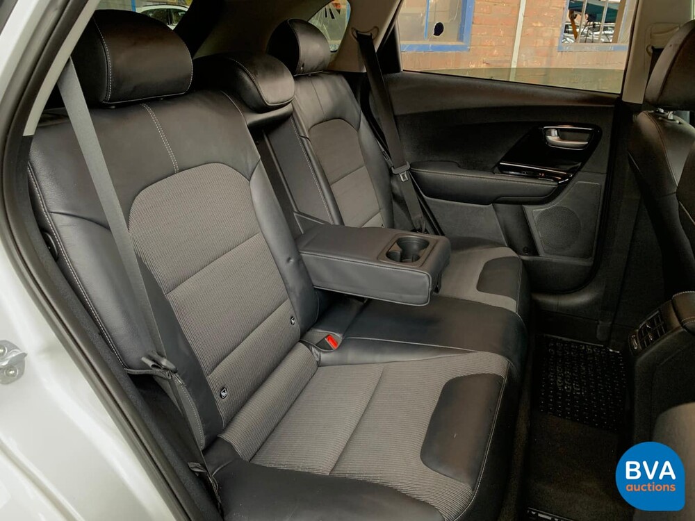 Kia Niro 1.6 GDi Hybrid First Edition 105hp 2016, K-111-SJ.