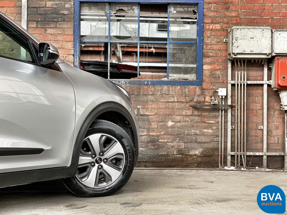 Kia Niro 1.6 GDi Hybrid First Edition 105hp 2016, K-111-SJ.