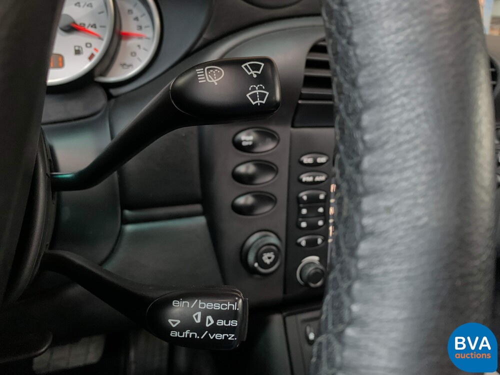 Porsche 911 4S 3.6 Coupé Carrera 320pk 2002, 13-ND-XZ