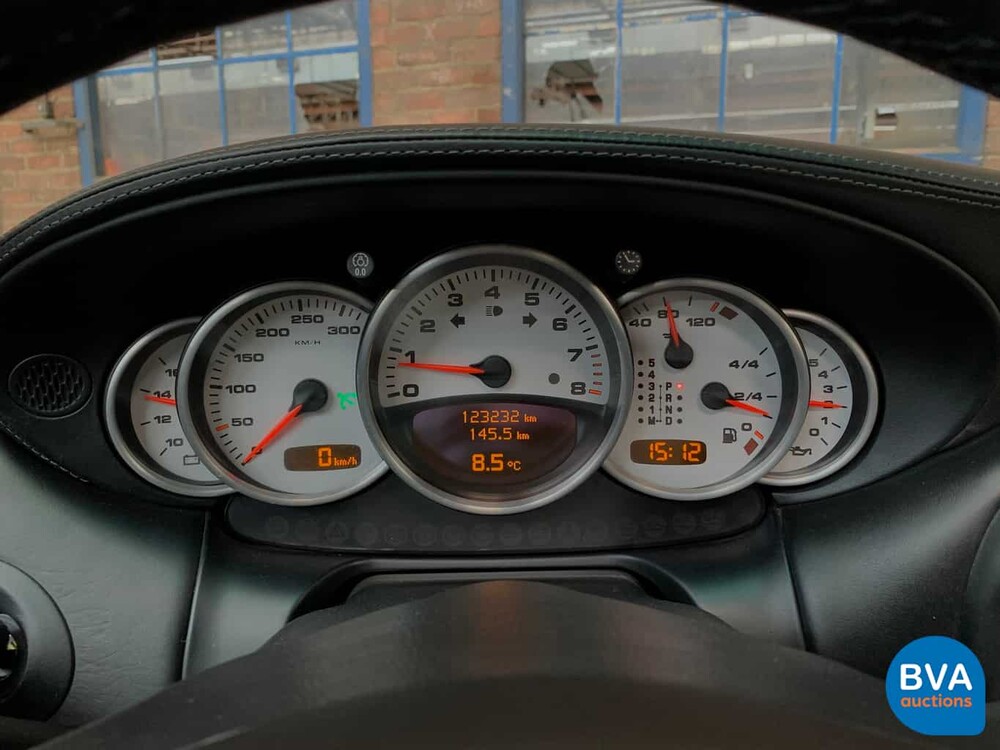 Porsche 911 4S 3.6 Coupé Carrera 320pk 2002, 13-ND-XZ