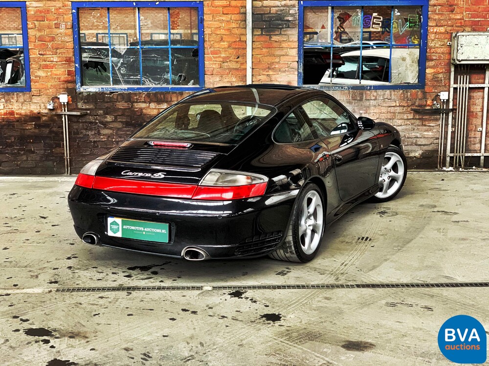 Porsche 911 4S 3.6 Coupé Carrera 320pk 2002, 13-ND-XZ