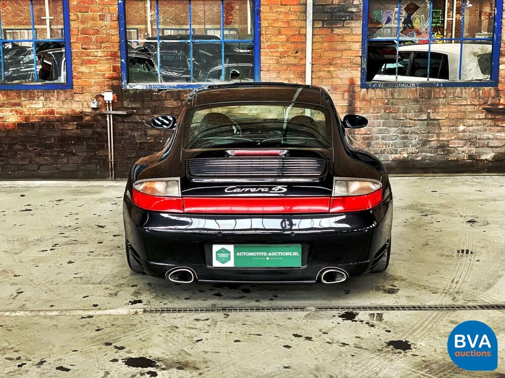 Porsche 911 4S 3.6 Coupé Carrera 320pk 2002, 13-ND-XZ