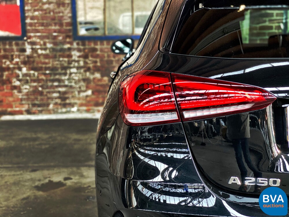 Mercedes-Benz A250 AMG 224 PS A-Klasse 2020 MY, ZV-271-J.