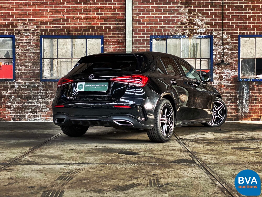 Mercedes-Benz A250 AMG 224 PS A-Klasse 2020 MY, ZV-271-J.