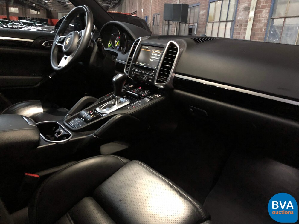 Porsche Cayenne 3.0 S E-Hybrid 416hp 2015 FACELIFT -Original NL-, HF-348-Z.