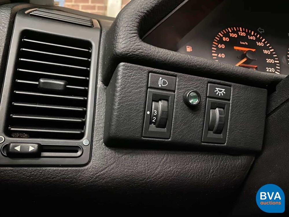 Peugeot 605 SR 3.0 V6 1992, 7-ZPP-79.