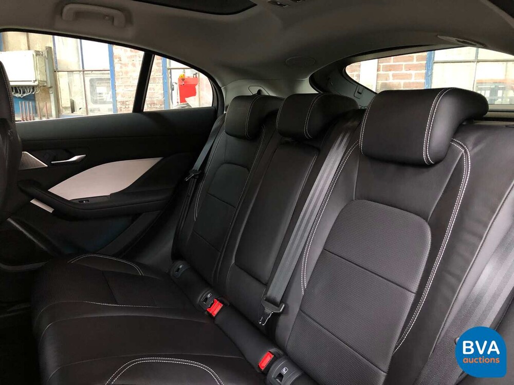 Jaguar I-Pace EV400 SE 4% Addition 400hp 2018, K-205-PZ.