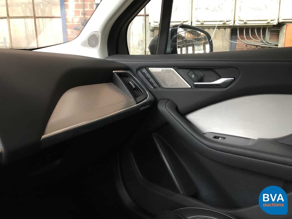 Jaguar I-Pace EV400 SE 4% Addition 400hp 2018, K-205-PZ.