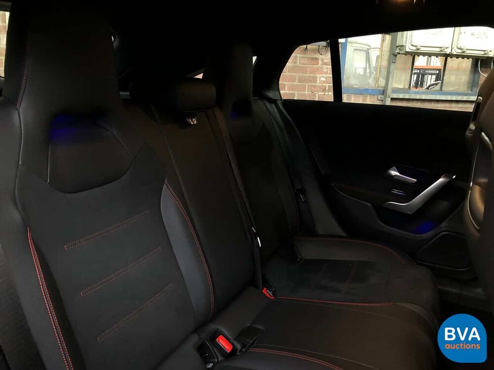 Mercedes-Benz CLA180 AMG-Styling 136 PS CLA-Klasse 2020 -GARANTIE-.