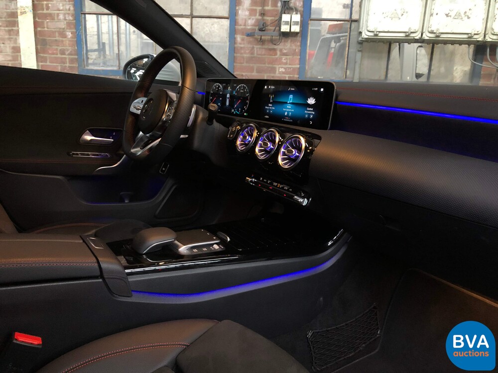 Mercedes-Benz CLA180 AMG-Styling 136 PS CLA-Klasse 2020 -GARANTIE-.
