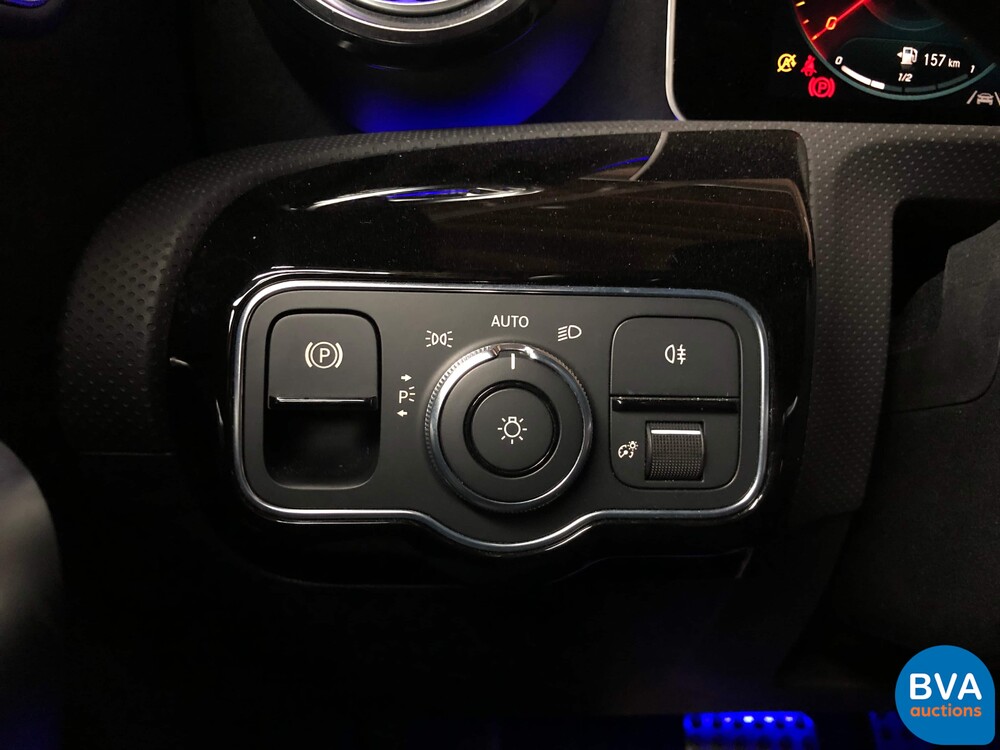 Mercedes-Benz CLA180 AMG-Styling 136 PS CLA-Klasse 2020 -GARANTIE-.