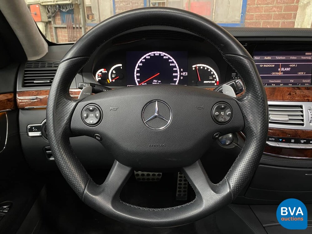 Mercedes-Benz S63 AMG Lange S-Klasse AMG 525 PS 2009, J-410-JK.
