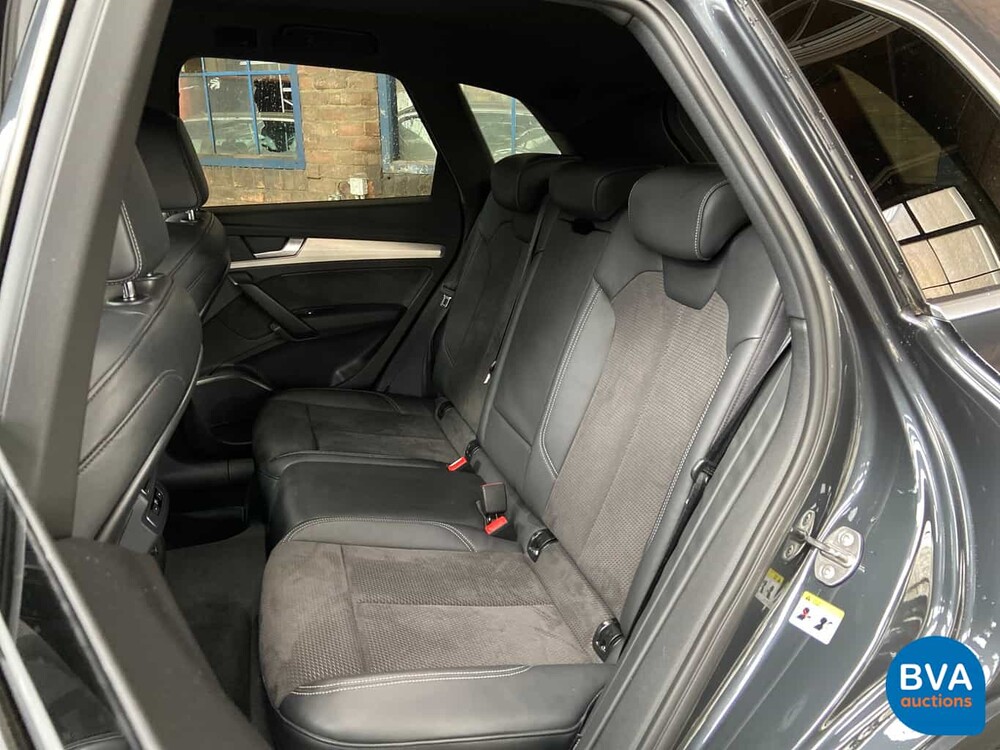 Audi SQ5 S-Tronic TFSI 3.0L V6T Quattro 354hp 2017.