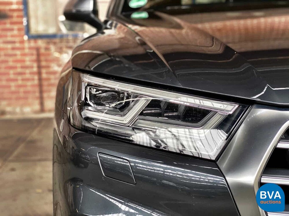 Audi SQ5 S-Tronic TFSI 3.0L V6T Quattro 354hp 2017.