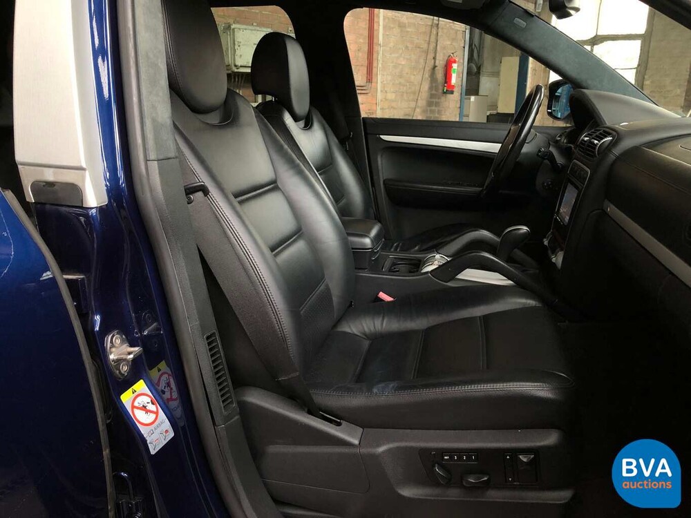 Porsche Cayenne Turbo 4.8 V8 500 PS 2007.