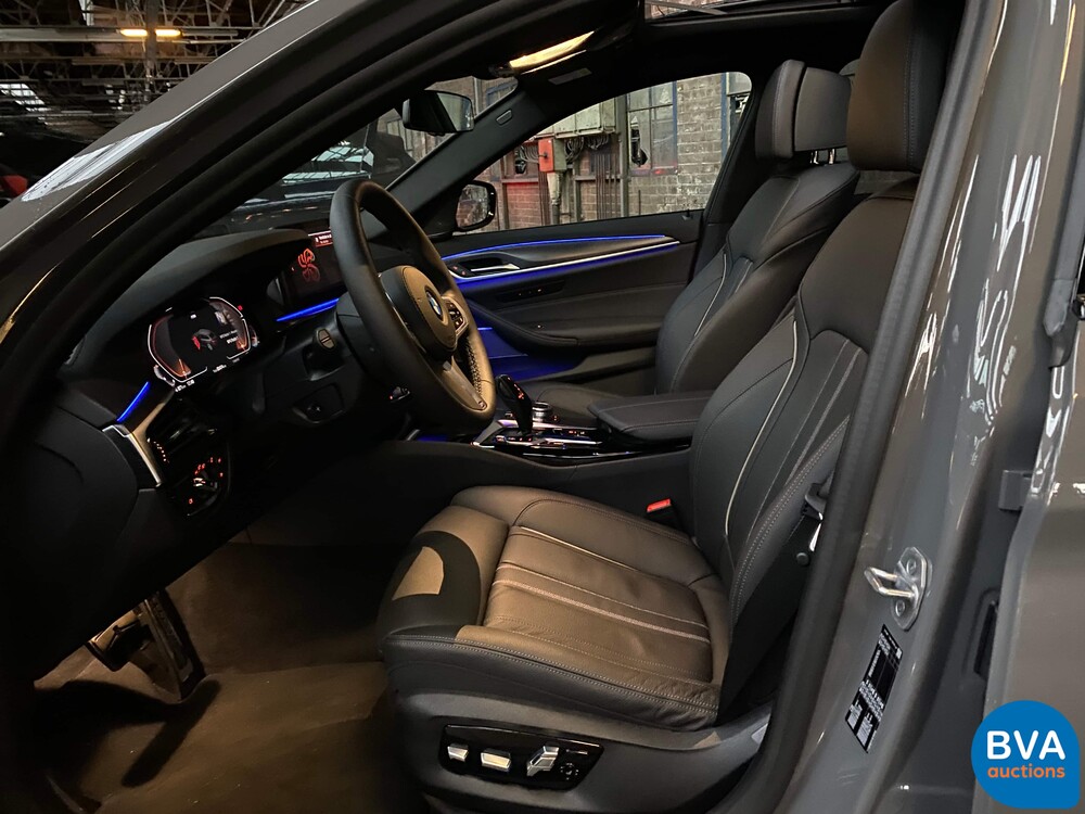 BMW 530i Touring M-Sport 2021 5-Series 252hp 2021-WARRANTY-