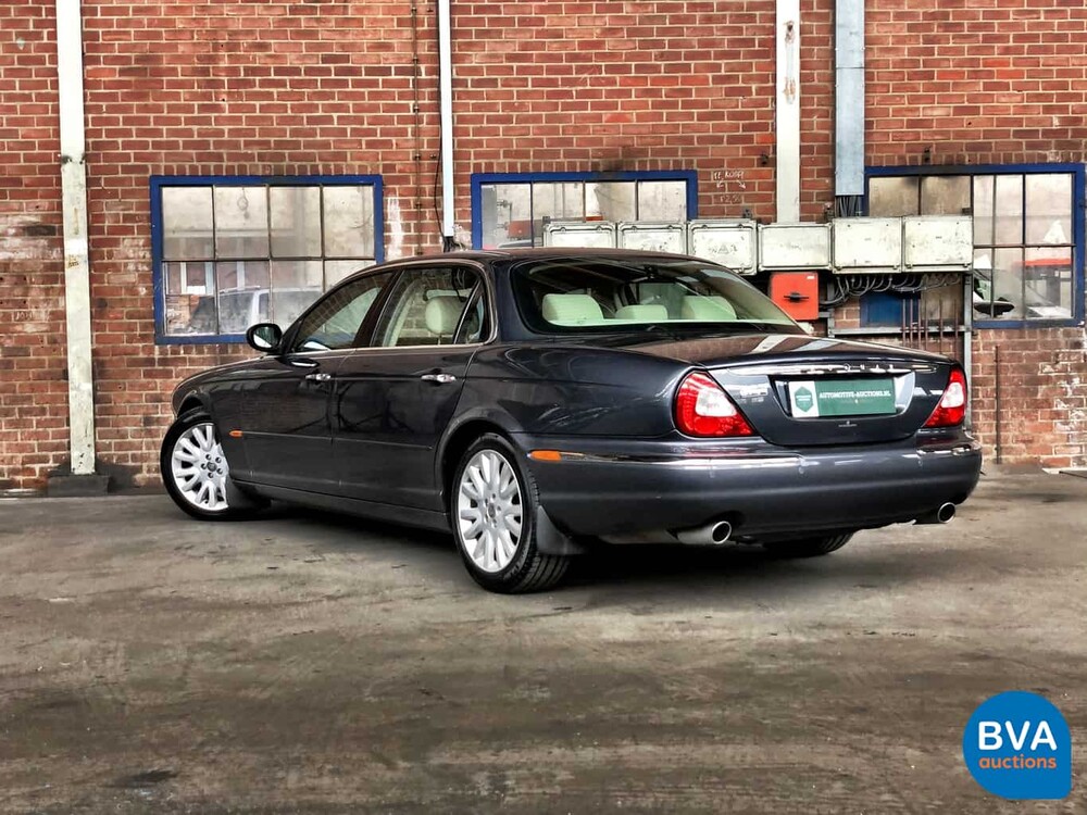 Jaguar XJ6 L 3.0 V6 Executive LWB 238 PS 2005, H-738-NT.
