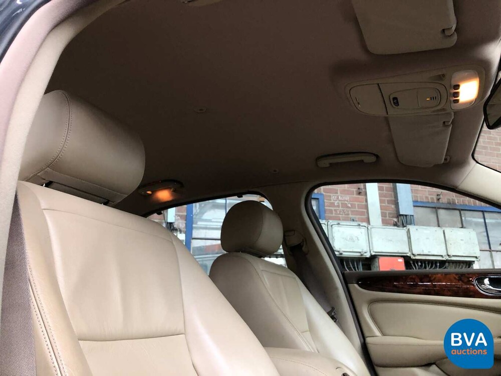 Jaguar XJ6 L 3.0 V6 Executive LWB 238 PS 2005, H-738-NT.