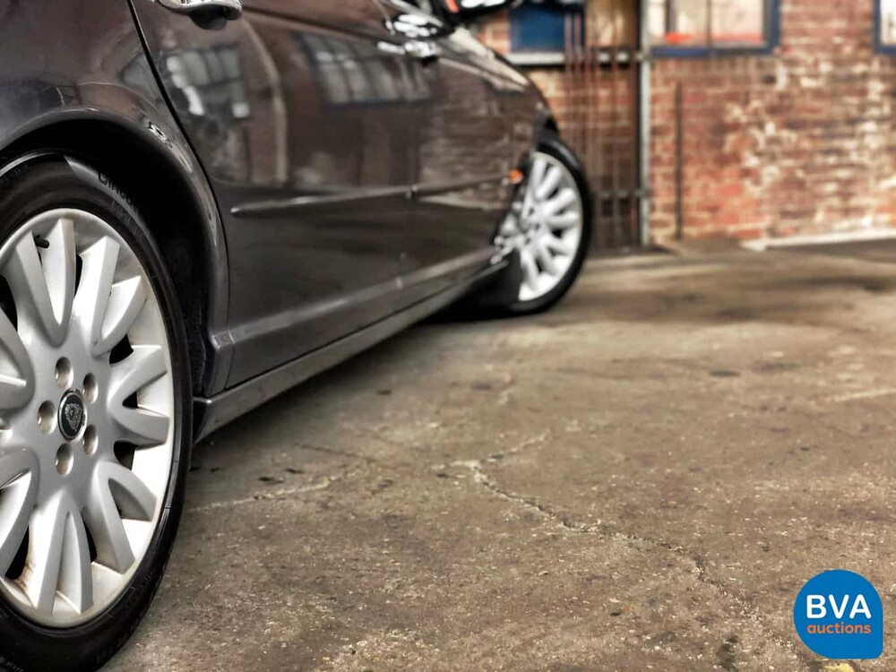 Jaguar XJ6 L 3.0 V6 Executive LWB 238 PS 2005, H-738-NT.