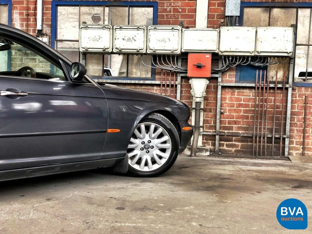 Jaguar XJ6 L 3.0 V6 Executive LWB 238 PS 2005, H-738-NT.