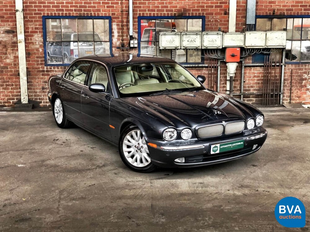 Jaguar XJ6 L 3.0 V6 Executive LWB 238 PS 2005, H-738-NT.