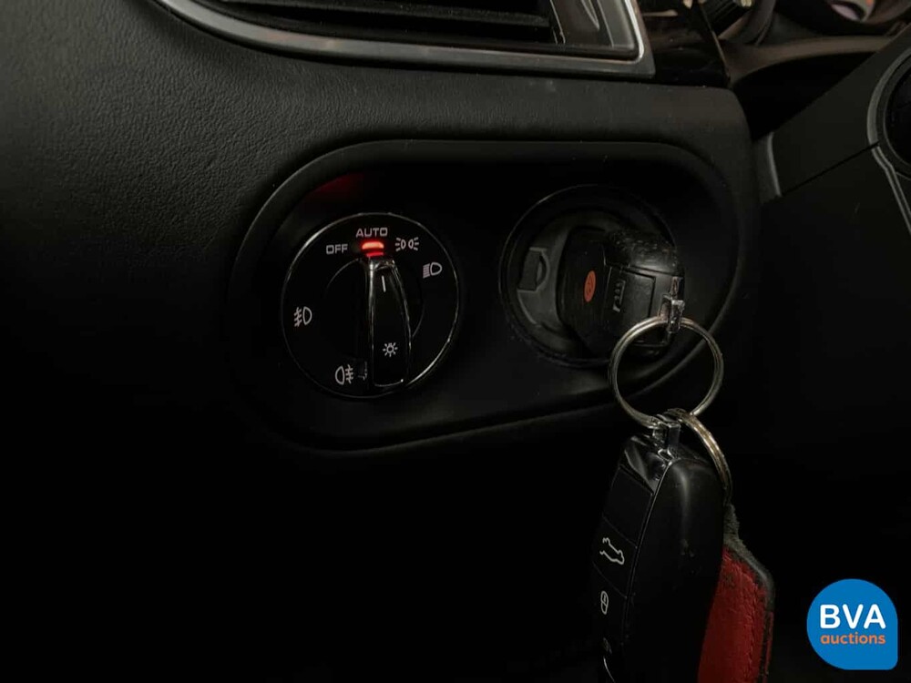 Porsche Macan 3.0 S 340 PS 2015 -Org. NL-, GD-108-H.