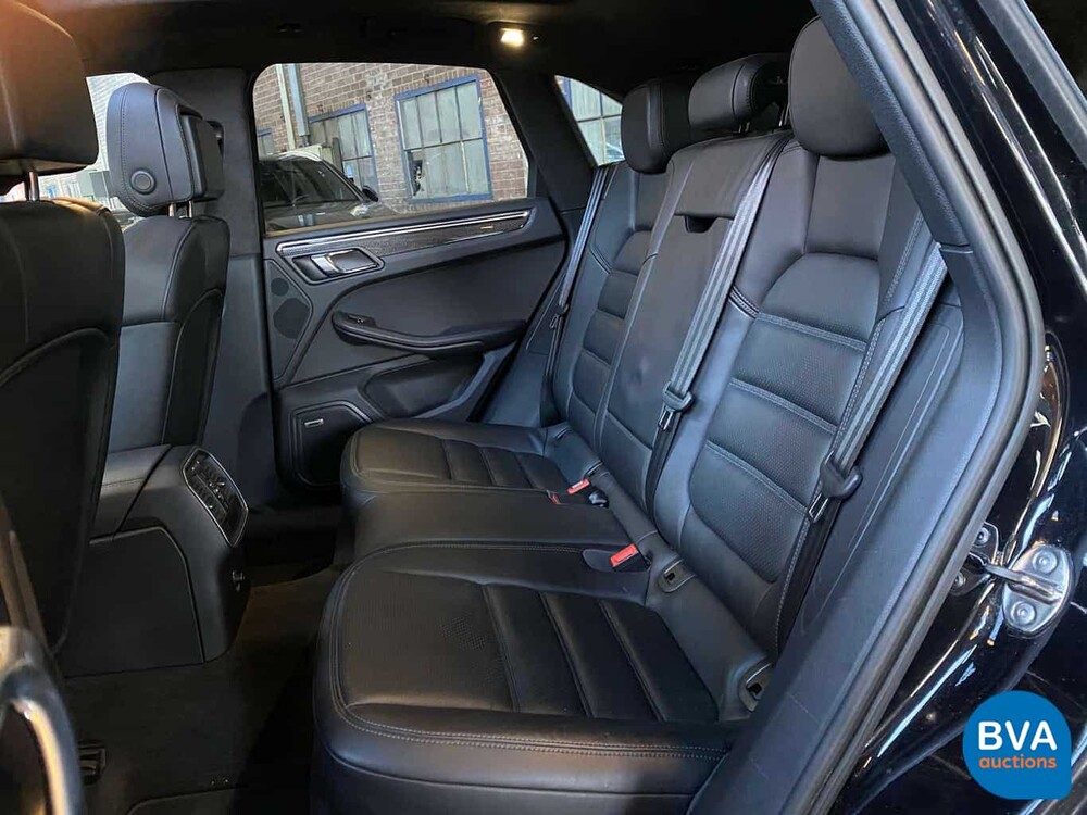 Porsche Macan Turbo 400hp 3.6 Sport-Chrono -Original NL- 2014, 2-TXB-93.