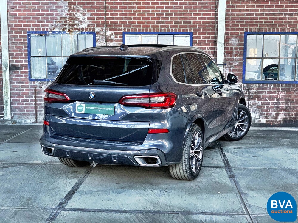 BMW X5 xDrive 40i M-Sport 340 PS 2020 - GARANTIE -.