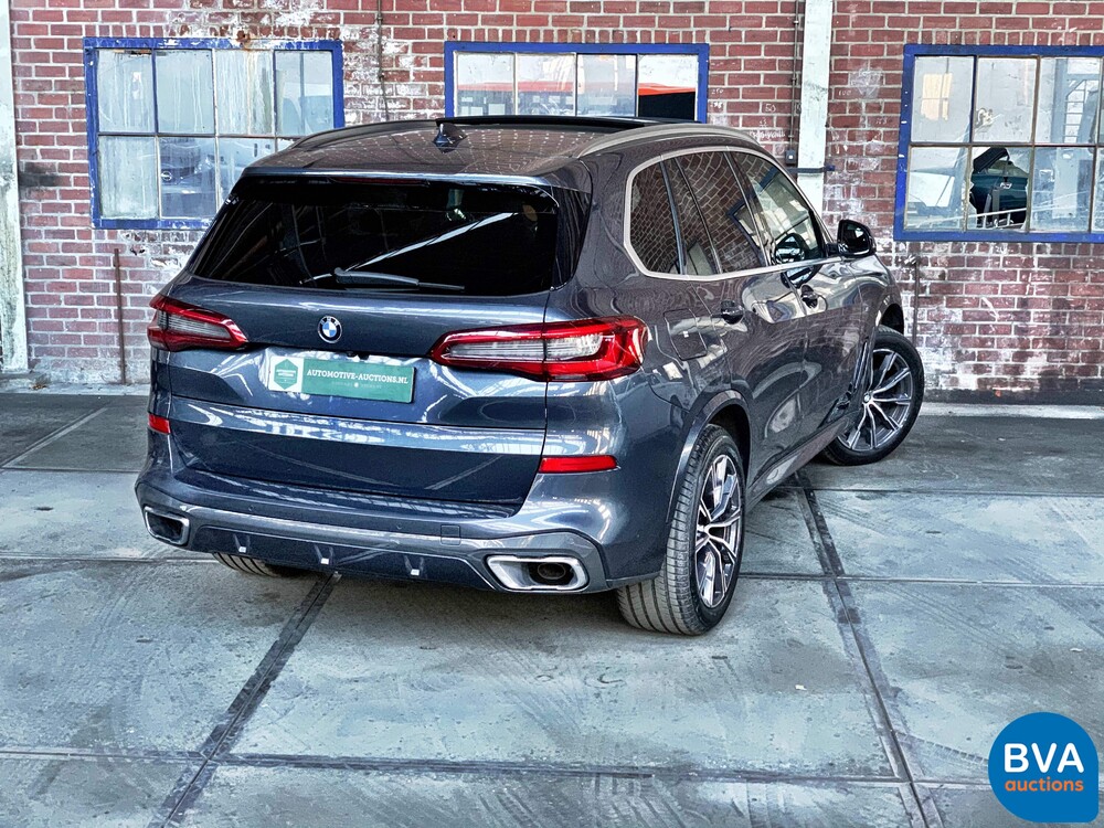 BMW X5 xDrive 40i M-Sport 340 PS 2020 - GARANTIE -.