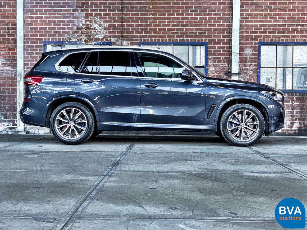 BMW X5 xDrive 40i M-Sport 340 PS 2020 - GARANTIE -.