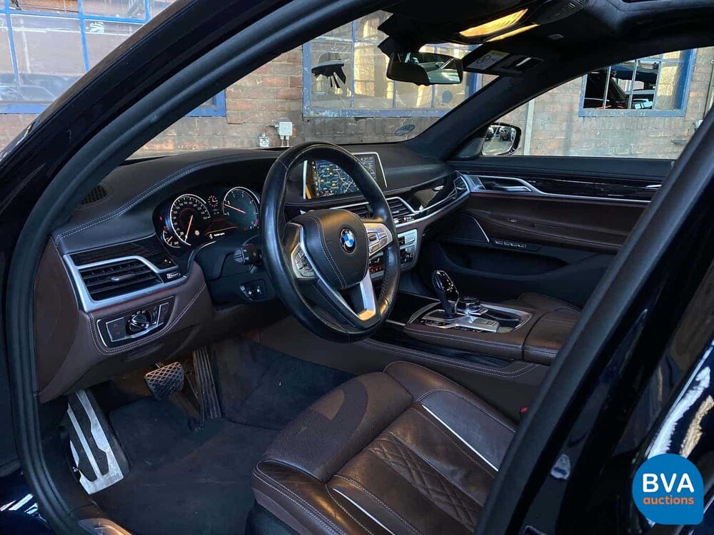BMW 740d xDrive M-Sport High Executive 320hp 7-Series 2017, SH-847-X.