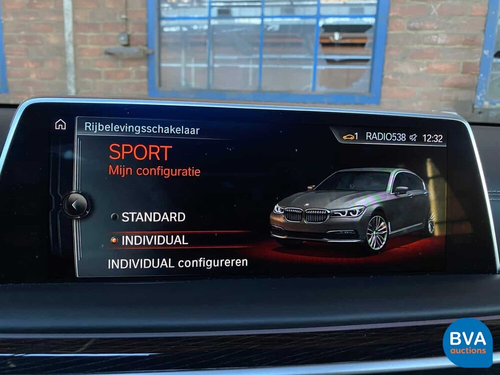 BMW 740d xDrive M-Sport High Executive 320hp 7-Series 2017, SH-847-X.