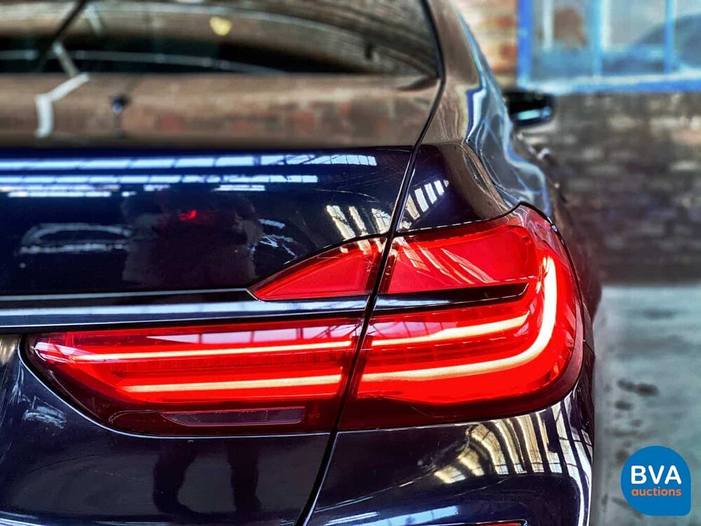 BMW 740d xDrive M-Sport High Executive 320hp 7-Series 2017, SH-847-X.