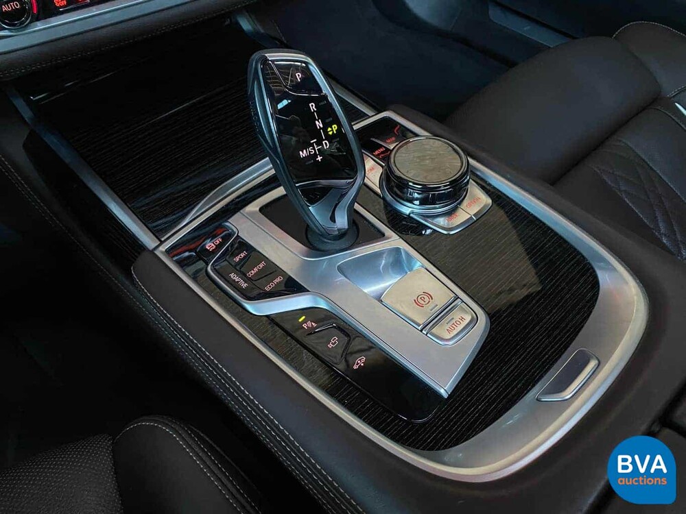 BMW 740d xDrive M-Sport High Executive 320hp 7-Series 2017, SH-847-X.