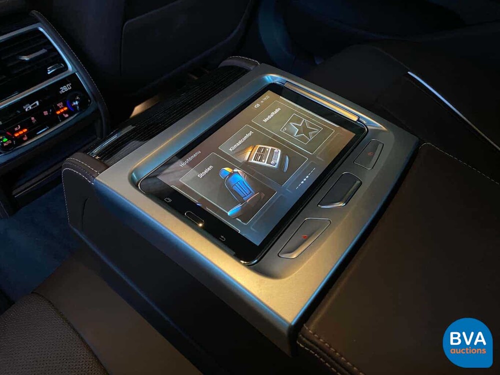 BMW 740d xDrive M-Sport High Executive 320hp 7-Series 2017, SH-847-X.