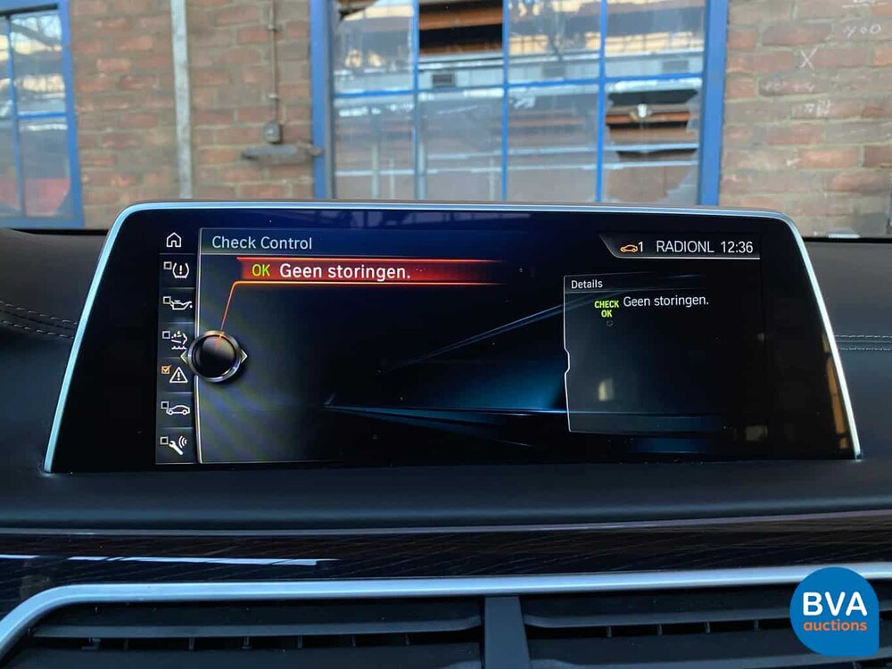 BMW 740d xDrive M-Sport High Executive 320hp 7-Series 2017, SH-847-X.