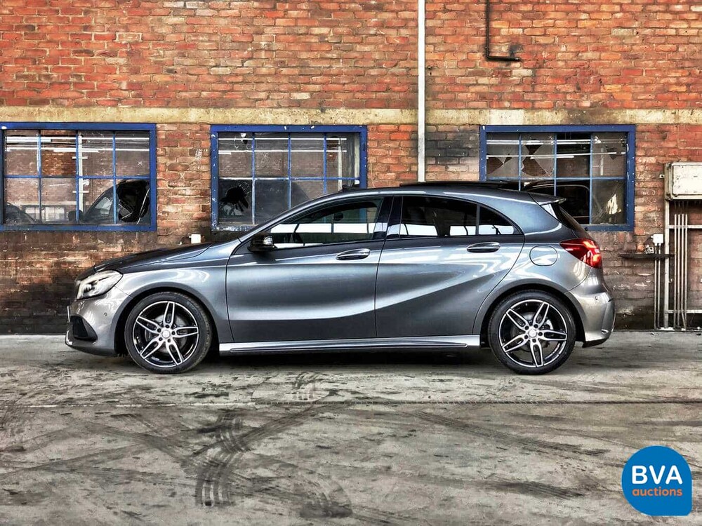 Mercedes-Benz A180d AMG-Line Night edition 109hp 2017.
