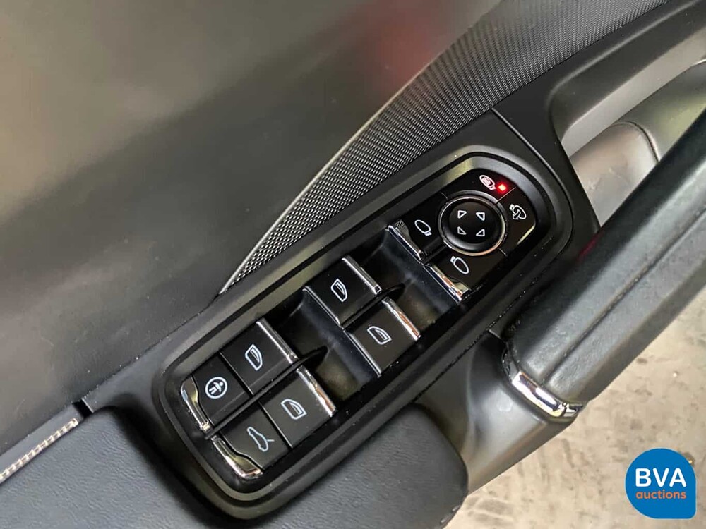 Porsche Cayenne S 4.8 V8 400 PS 2013, 2-XJF-10.