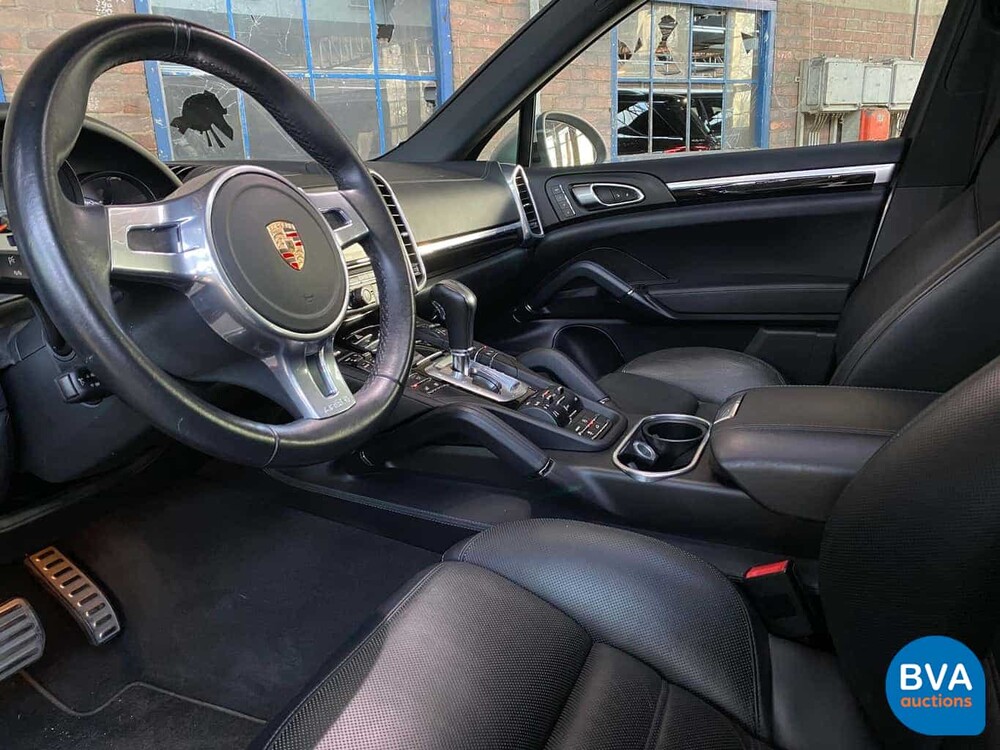 Porsche Cayenne S 4.8 V8 400 PS 2013, 2-XJF-10.