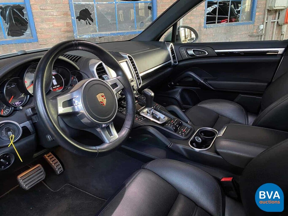 Porsche Cayenne S 4.8 V8 400 PS 2013, 2-XJF-10.