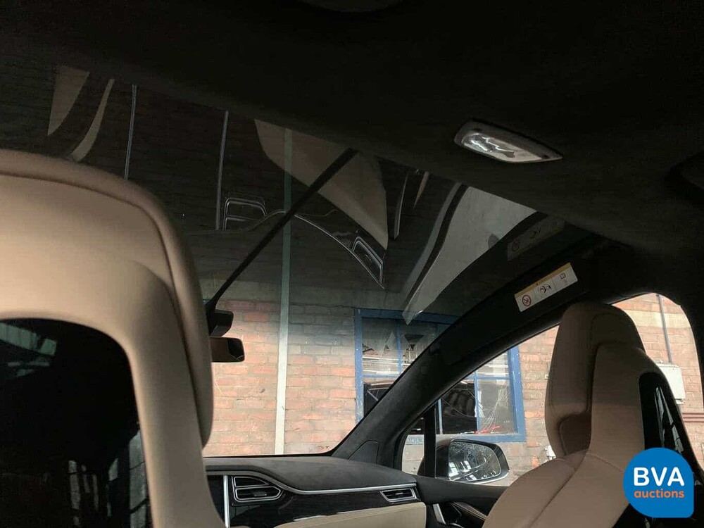 Tesla Model X 90D Base 6-Personen -4% Zusatz- 428 PS 2016 -Original NL-, KK-837-K.