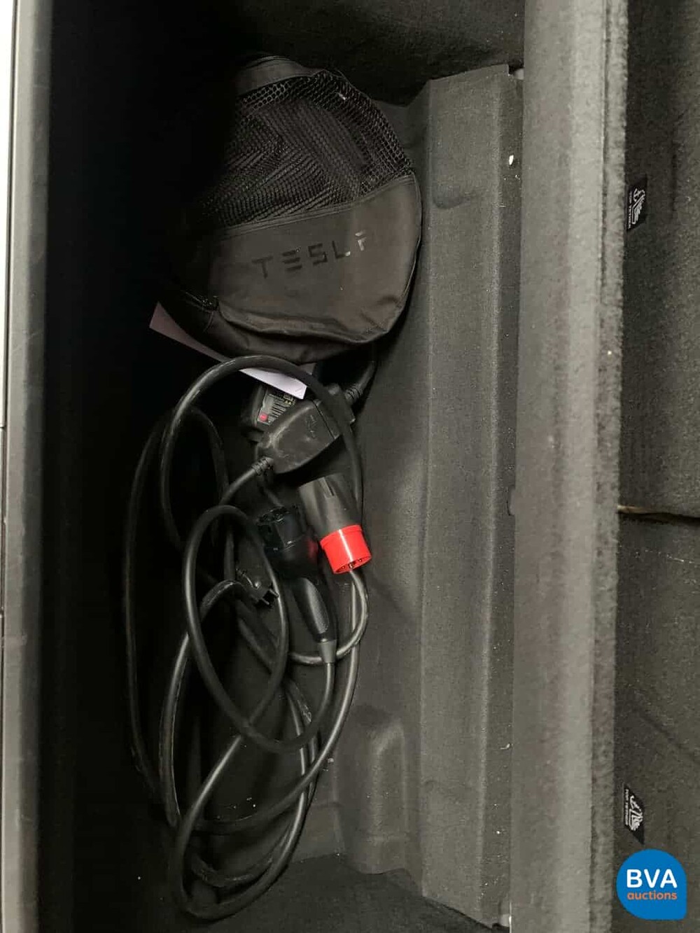 Tesla Model X 90D Base 6-Personen -4% Zusatz- 428 PS 2016 -Original NL-, KK-837-K.