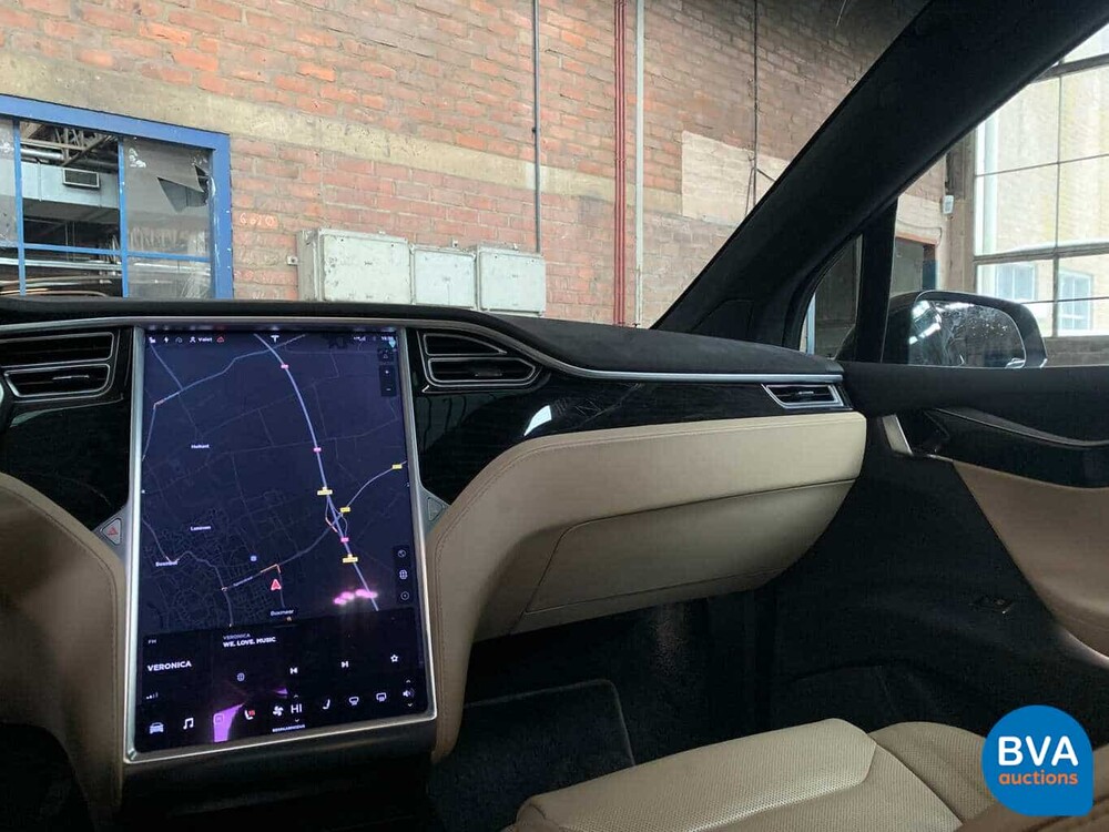 Tesla Model X 90D Base 6-Personen -4% Zusatz- 428 PS 2016 -Original NL-, KK-837-K.