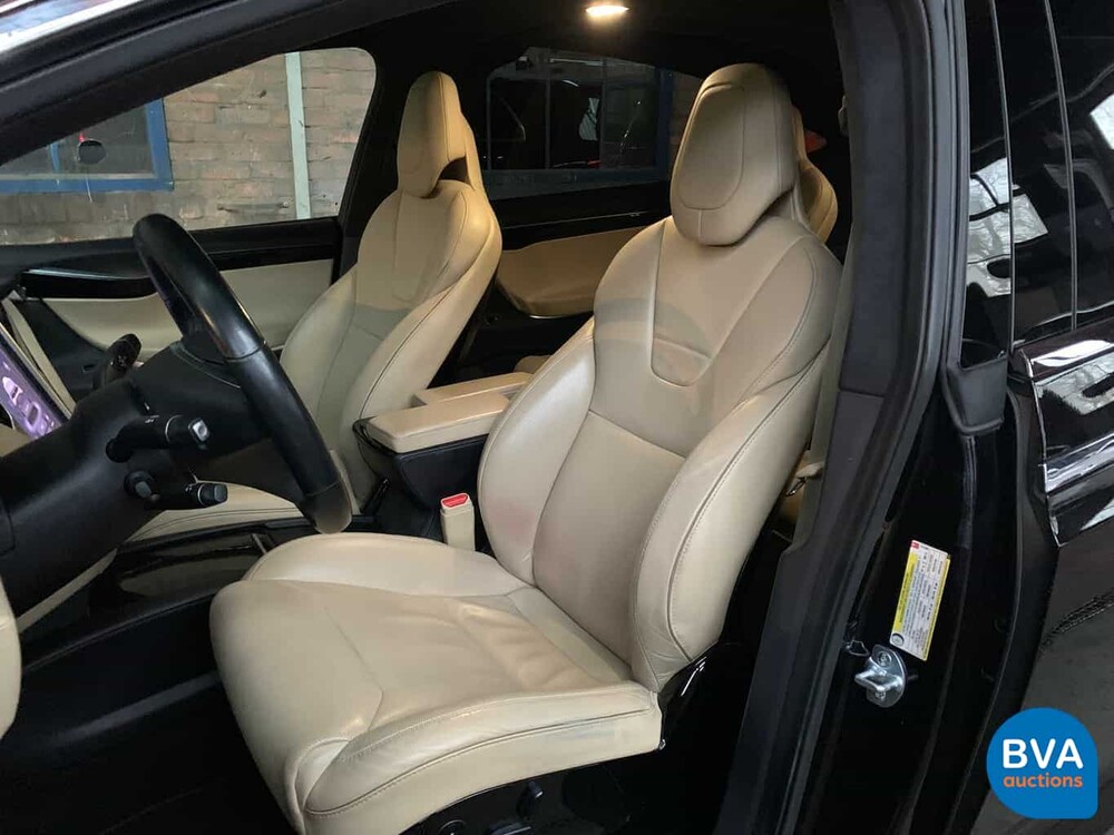 Tesla Model X 90D Base 6-Personen -4% Zusatz- 428 PS 2016 -Original NL-, KK-837-K.
