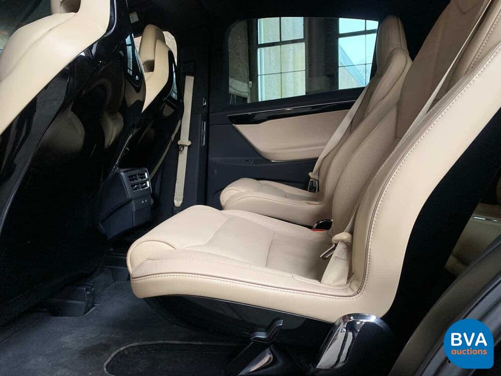 Tesla Model X 90D Base 6-Personen -4% Zusatz- 428 PS 2016 -Original NL-, KK-837-K.