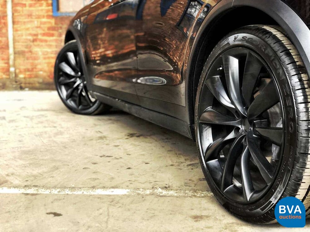 Tesla Model X 90D Base 6-Personen -4% Zusatz- 428 PS 2016 -Original NL-, KK-837-K.