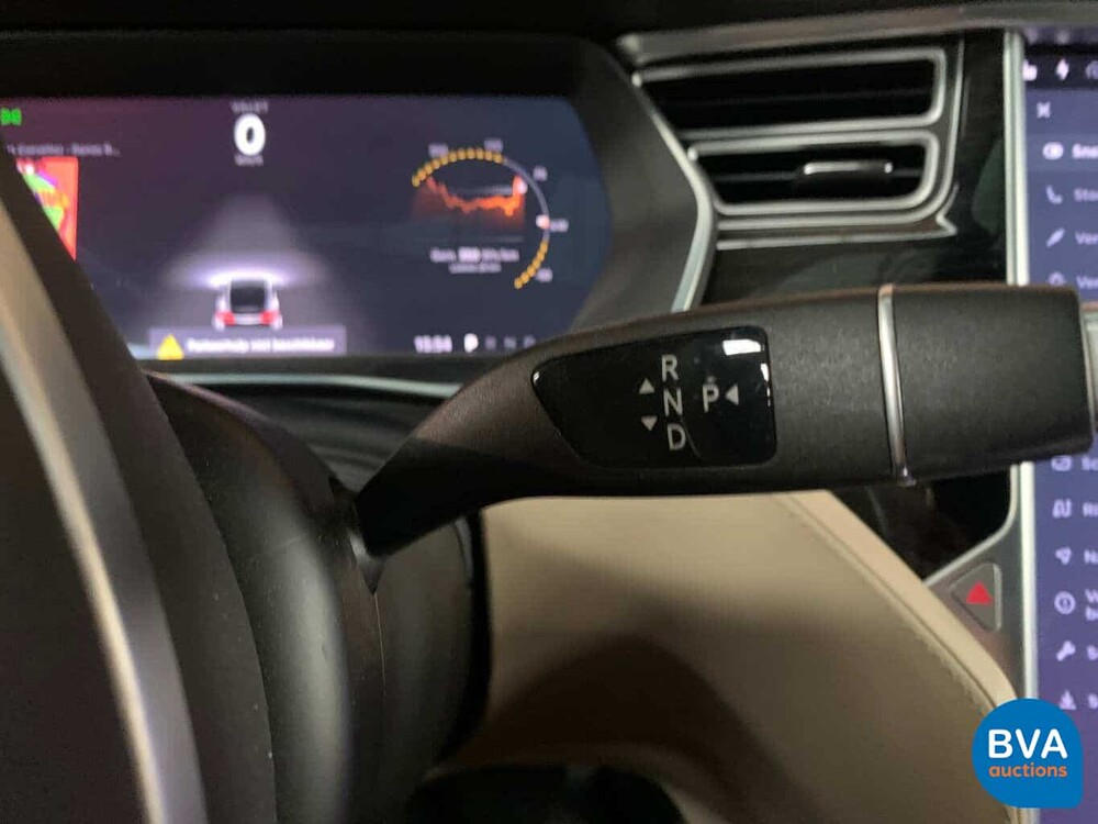 Tesla Model X 90D Base 6-Personen -4% Zusatz- 428 PS 2016 -Original NL-, KK-837-K.